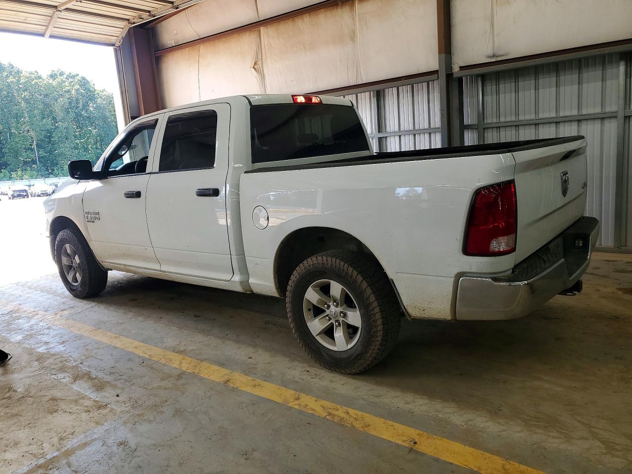 2023 RAM 1500 CLASSIC TRADESMAN — снимка 2