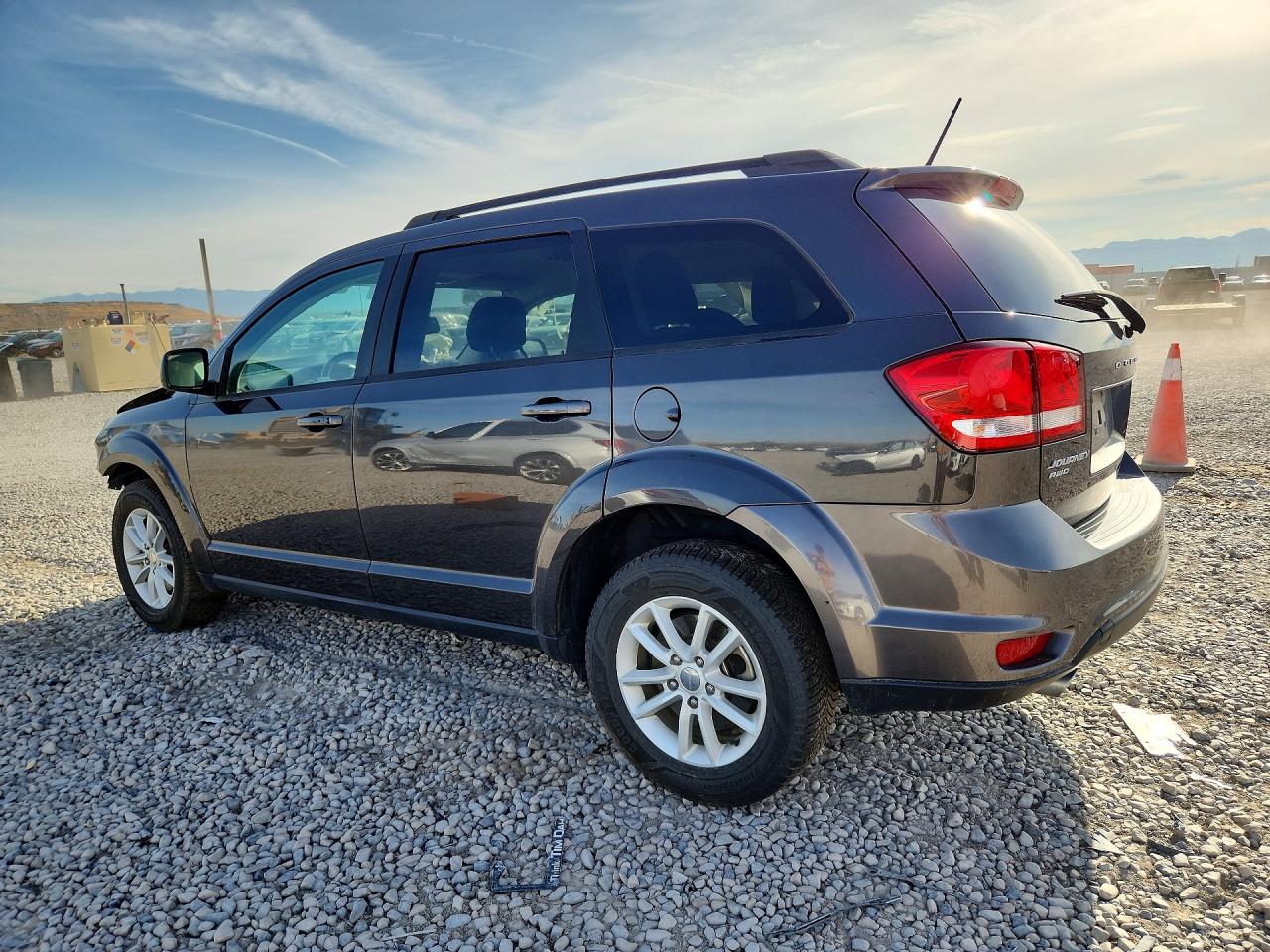 2017 DODGE JOURNEY SXT — снимка 2