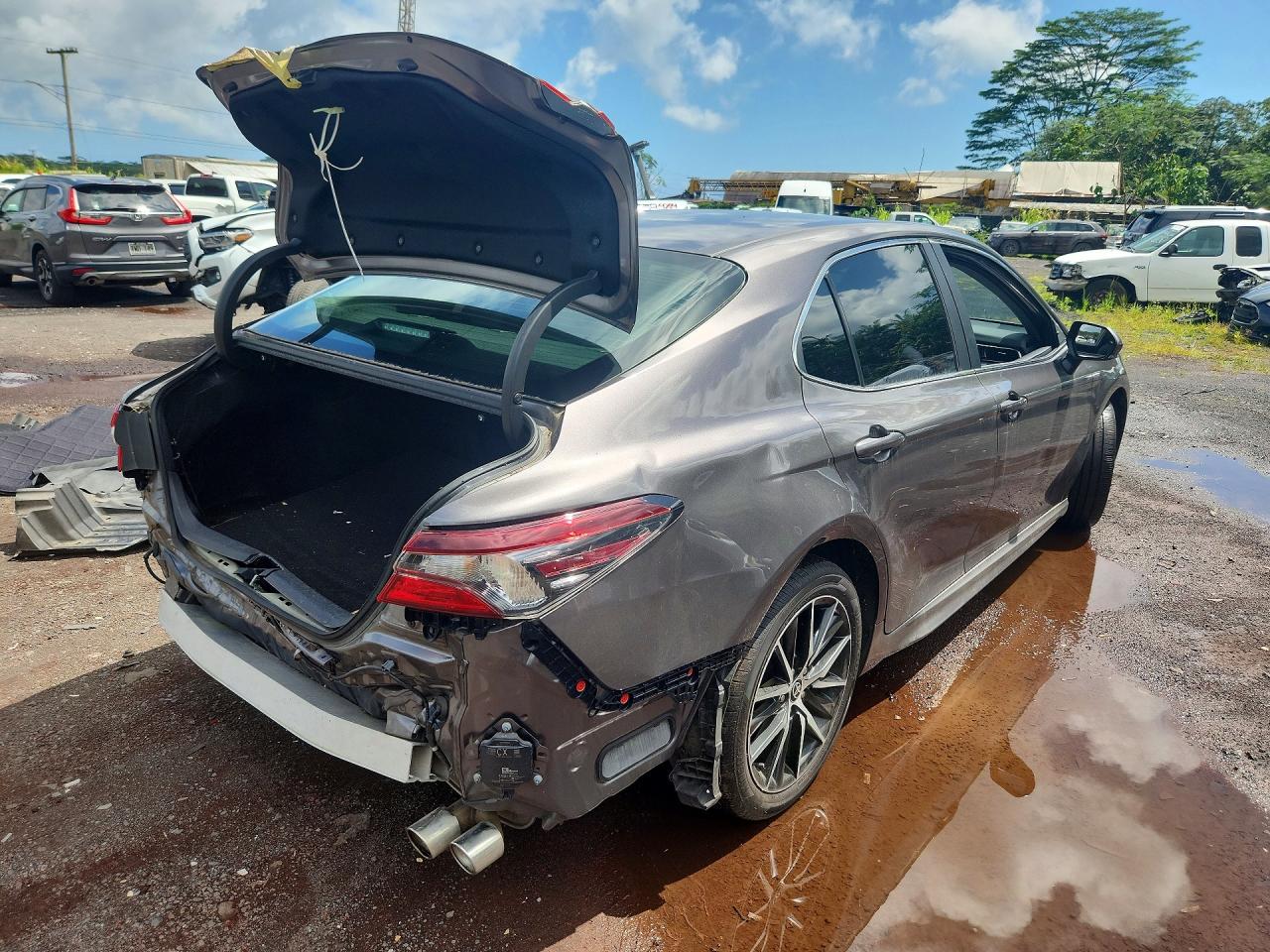 2024 TOYOTA CAMRY SE — снимка 3