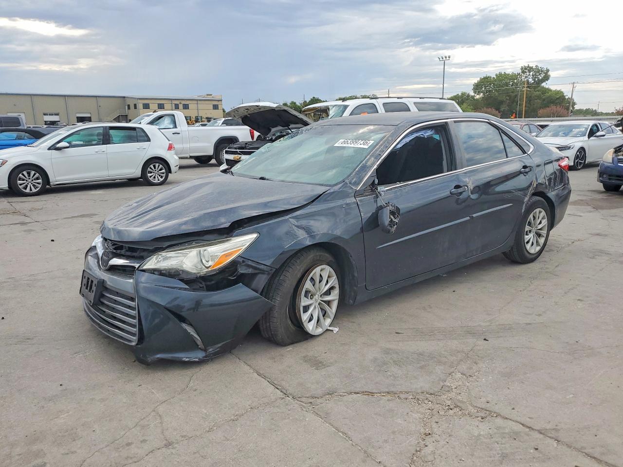 2015 TOYOTA CAMRY LE