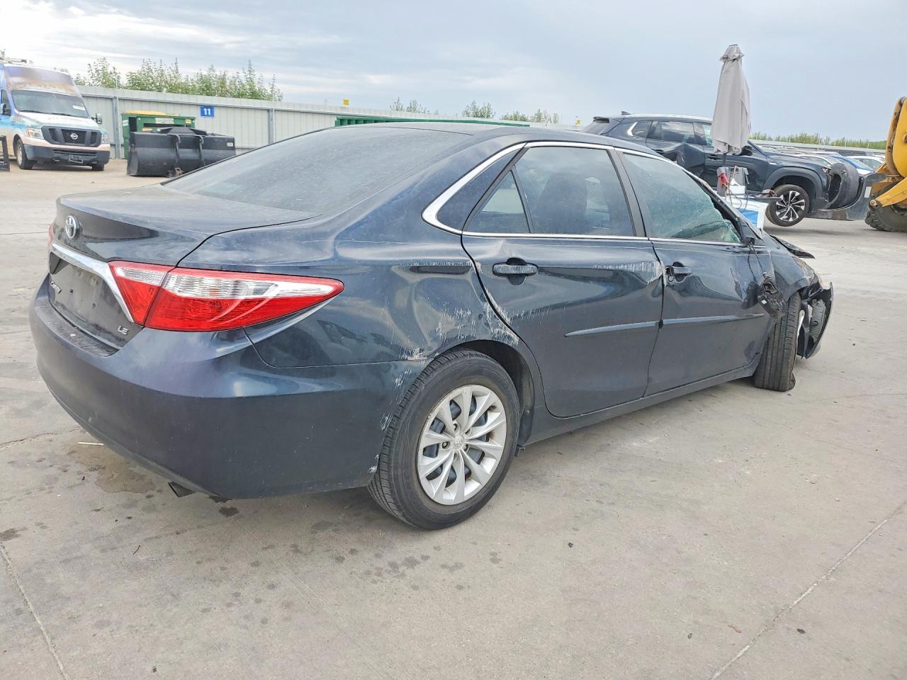 2015 TOYOTA CAMRY LE — снимка 3