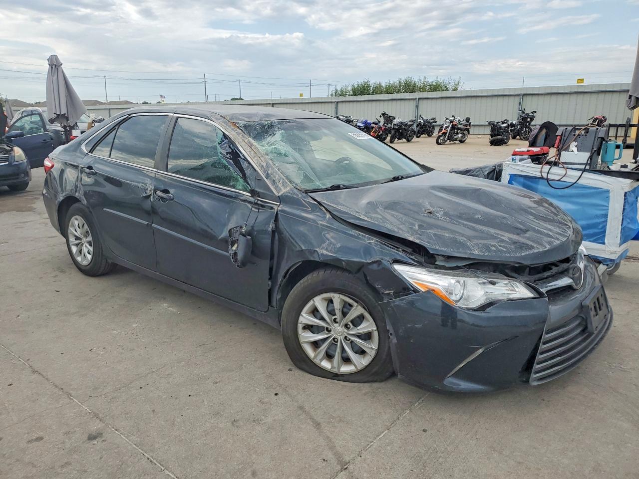 2015 TOYOTA CAMRY LE — снимка 4