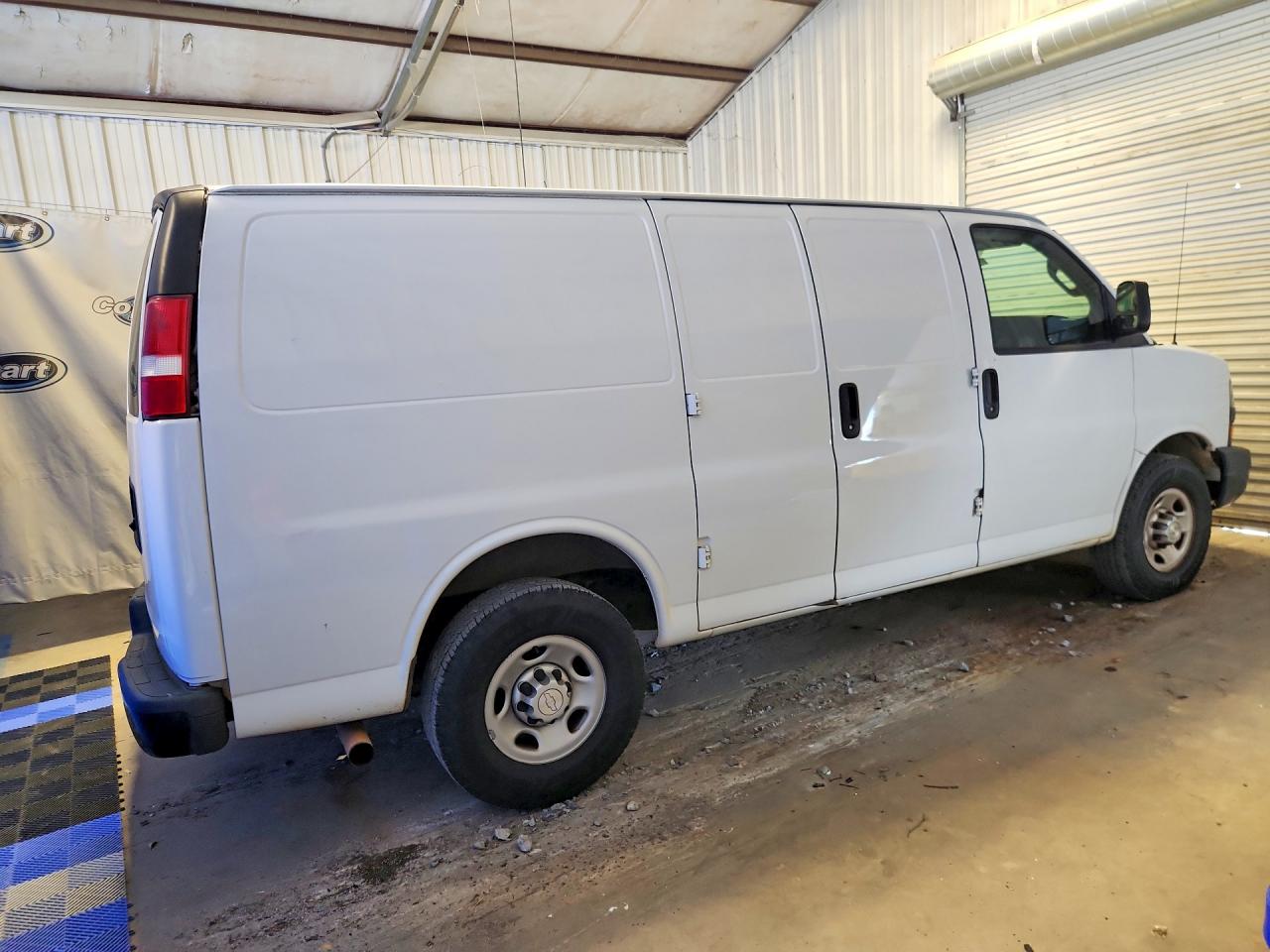 2018 CHEVROLET EXPRESS 2500 — снимка 3