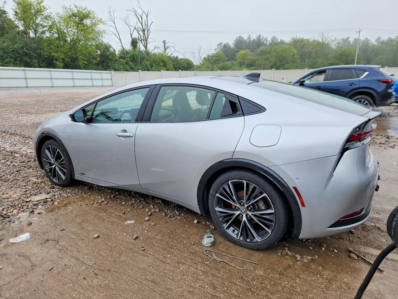 2026 TOYOTA PRIUS LIMITED — снимка 2