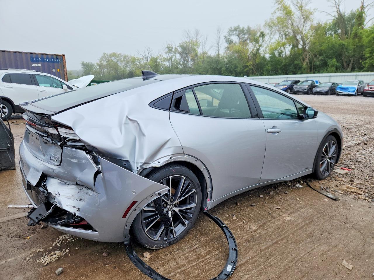 2026 TOYOTA PRIUS LIMITED — снимка 3