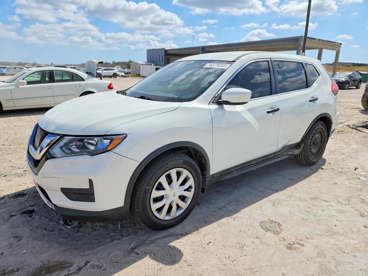 2017 NISSAN ROGUE S