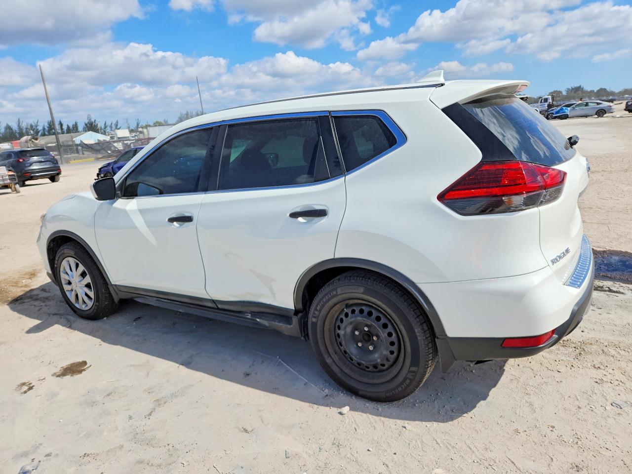 2017 NISSAN ROGUE S — снимка 2