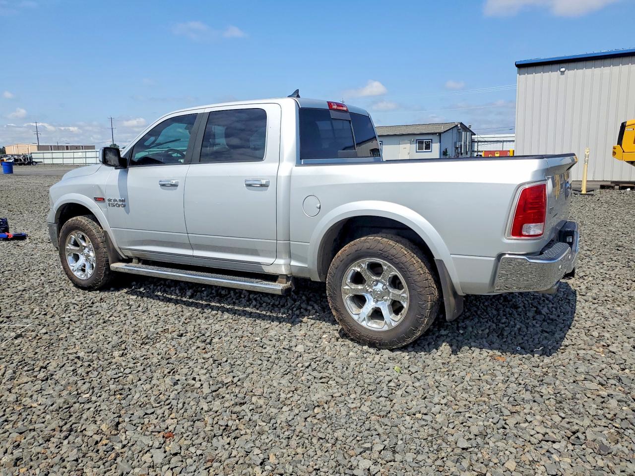 2016 RAM 1500 LARAMIE — снимка 2