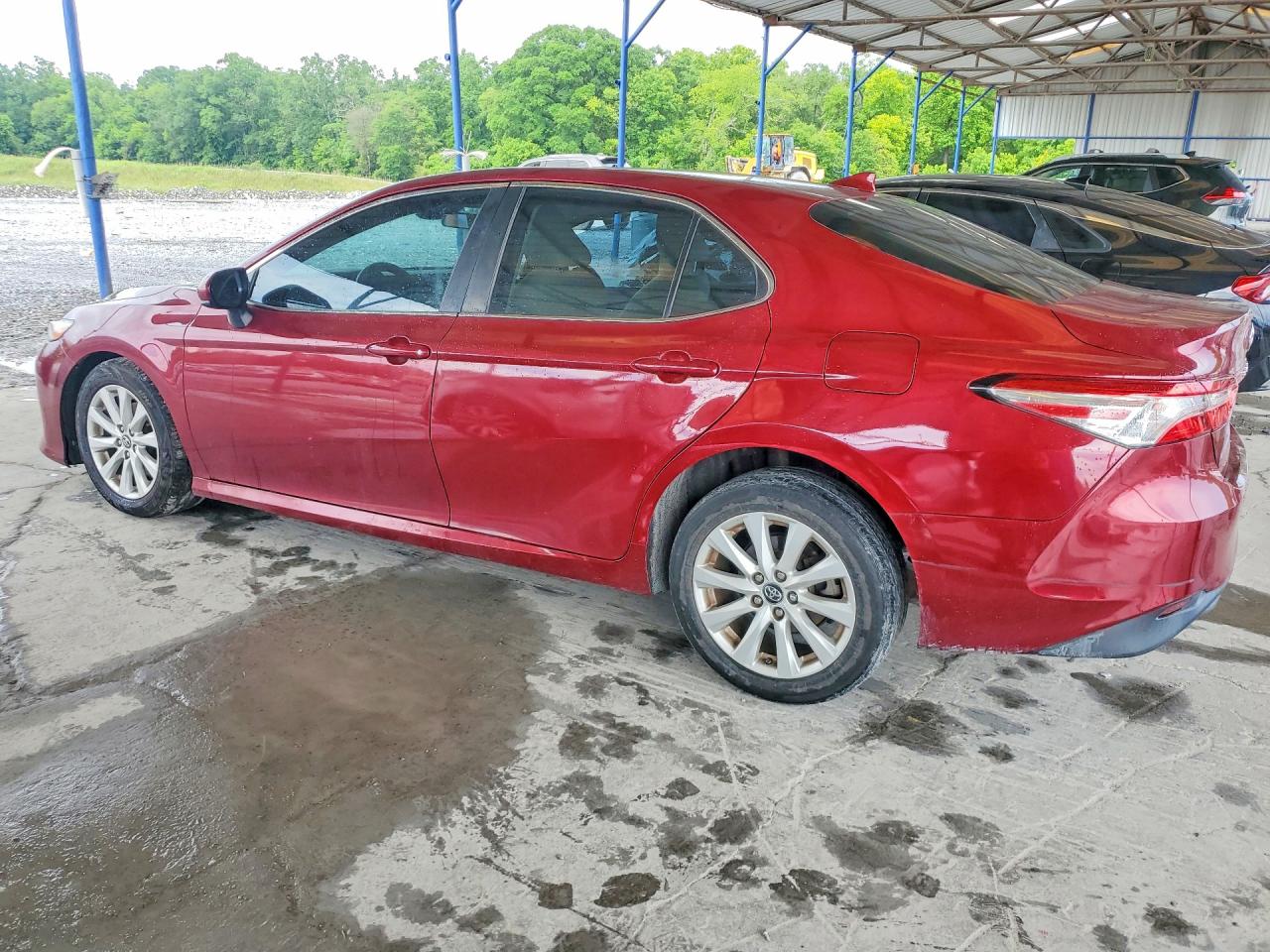 2019 TOYOTA CAMRY LE — снимка 2