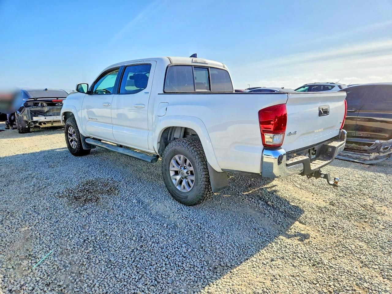 2017 TOYOTA TACOMA SR5 V6 — снимка 2