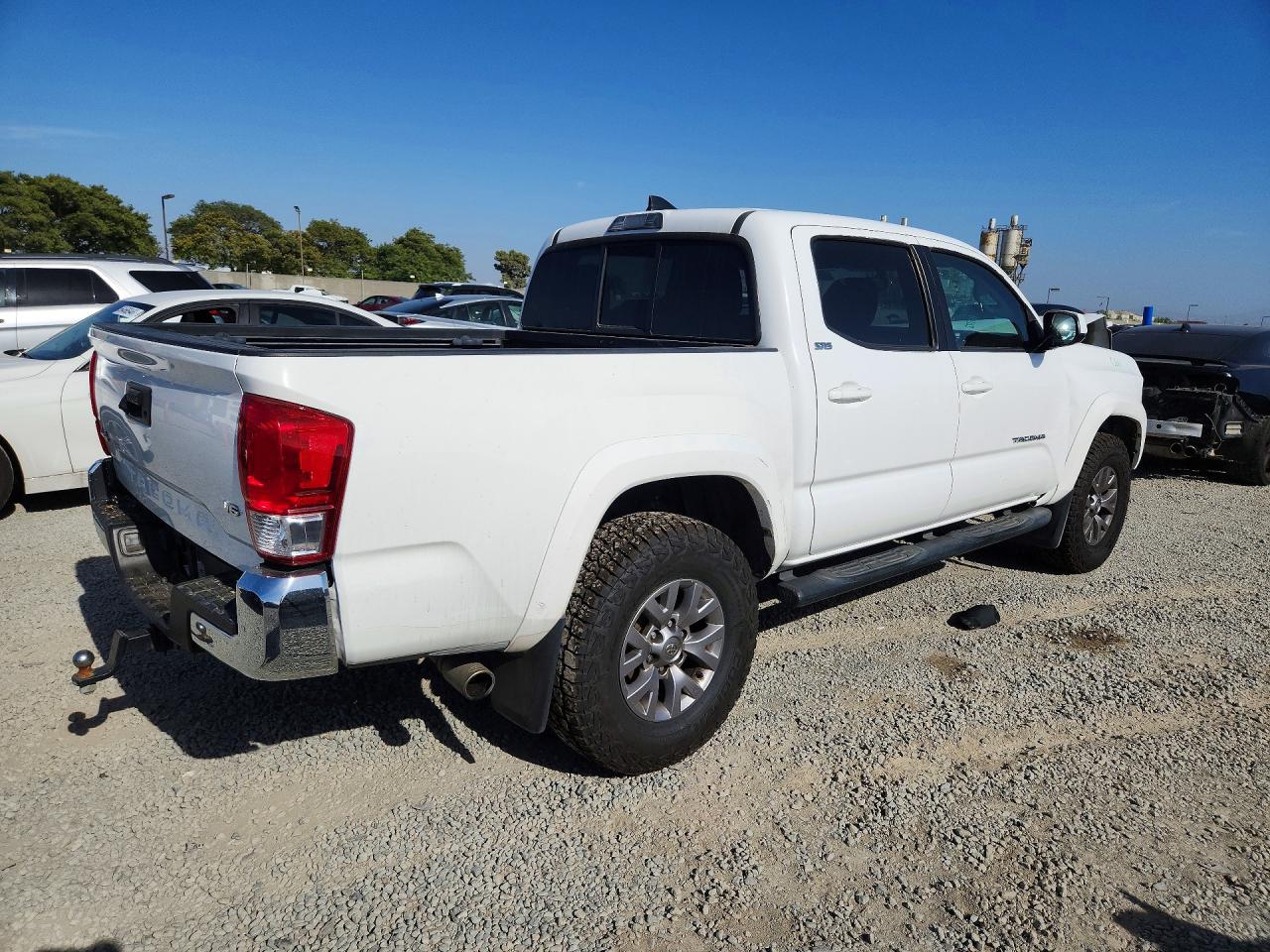 2017 TOYOTA TACOMA SR5 V6 — снимка 3