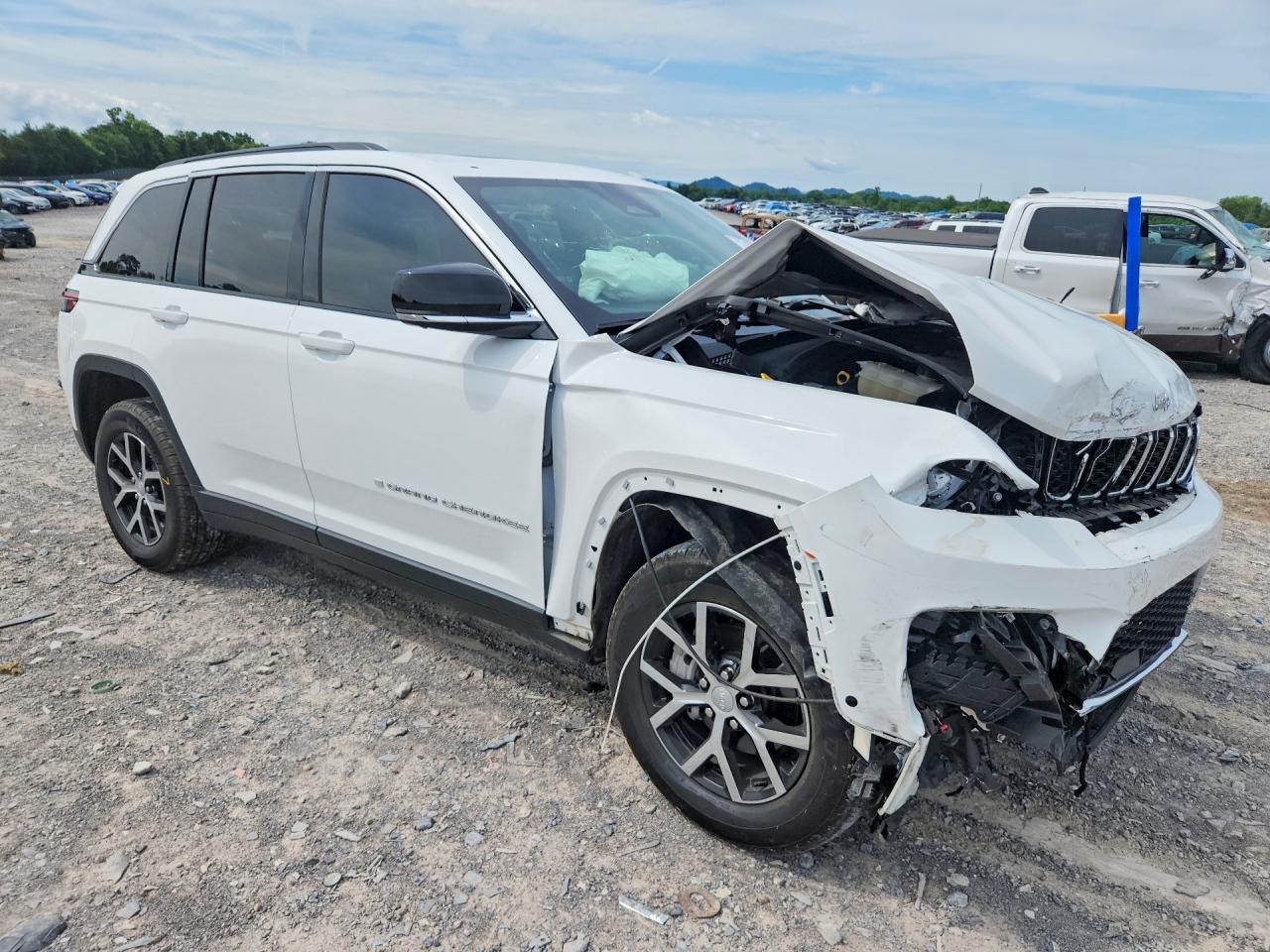 2025 JEEP GRAND CHEROKEE LIMITED — снимка 4