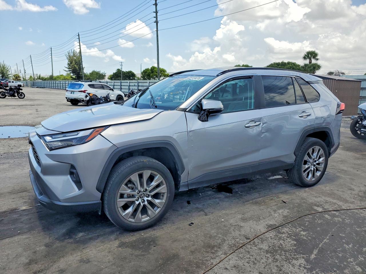 2023 TOYOTA RAV4 XLE PREMIUM