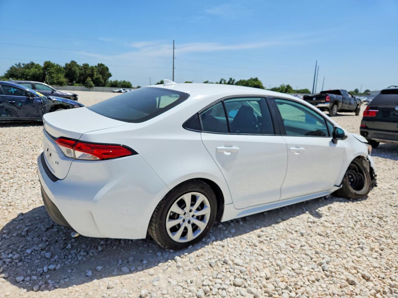 2026 TOYOTA COROLLA LE — снимка 3