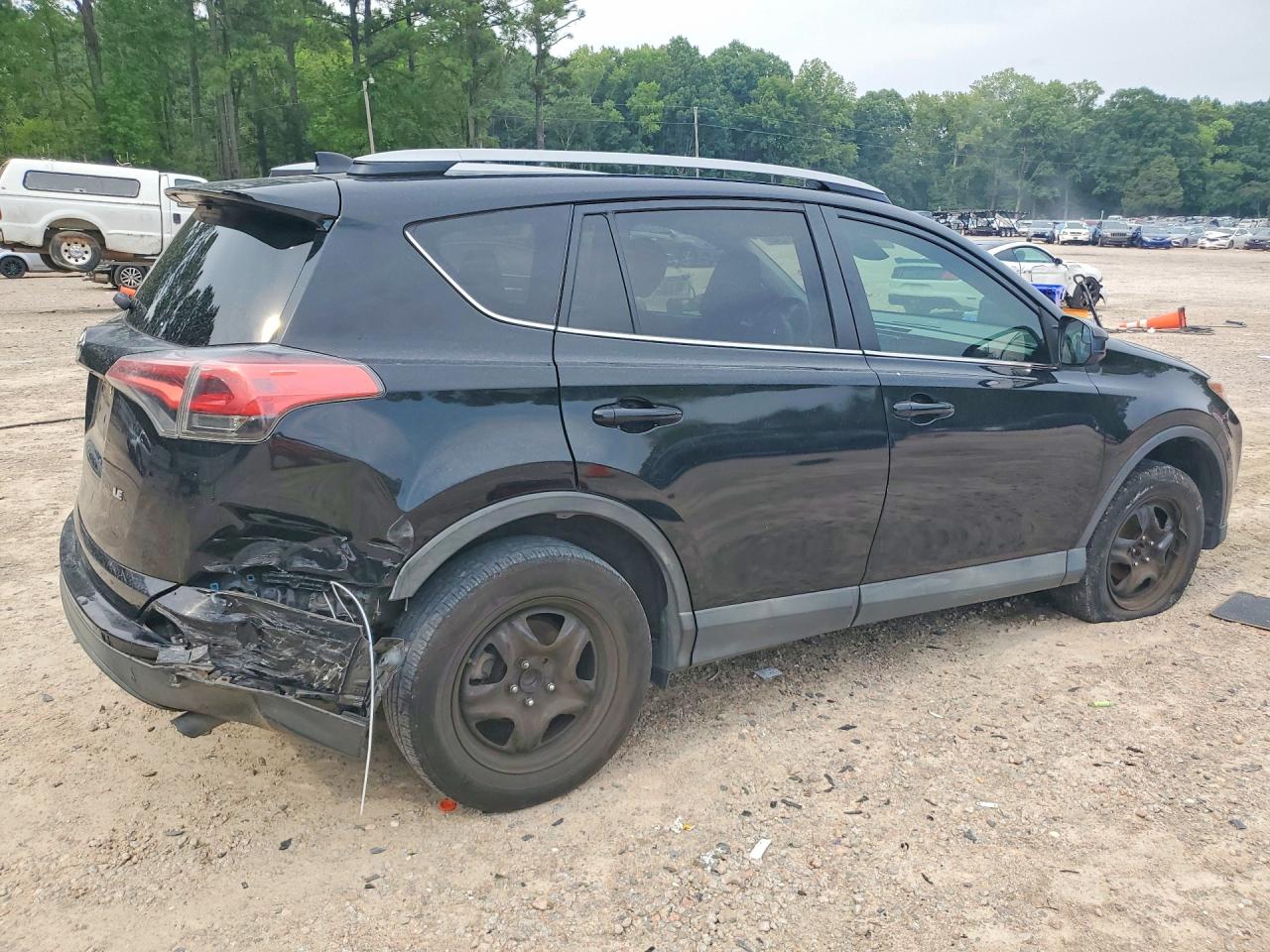 2017 TOYOTA RAV4 LE — снимка 3
