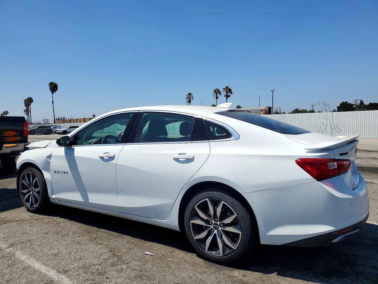 2025 CHEVROLET MALIBU RS — снимка 2