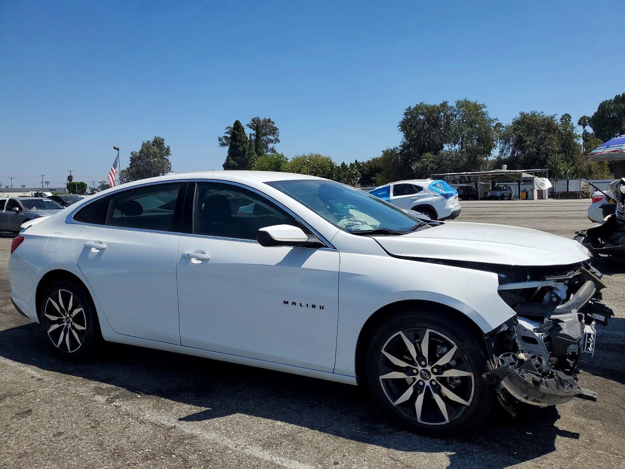 2025 CHEVROLET MALIBU RS — снимка 4