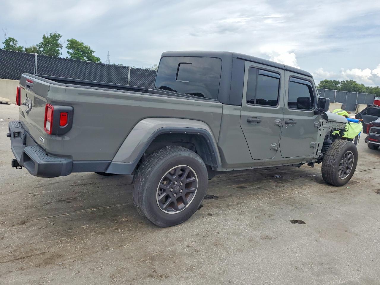 2023 JEEP GLADIATOR OVERLAND — снимка 3