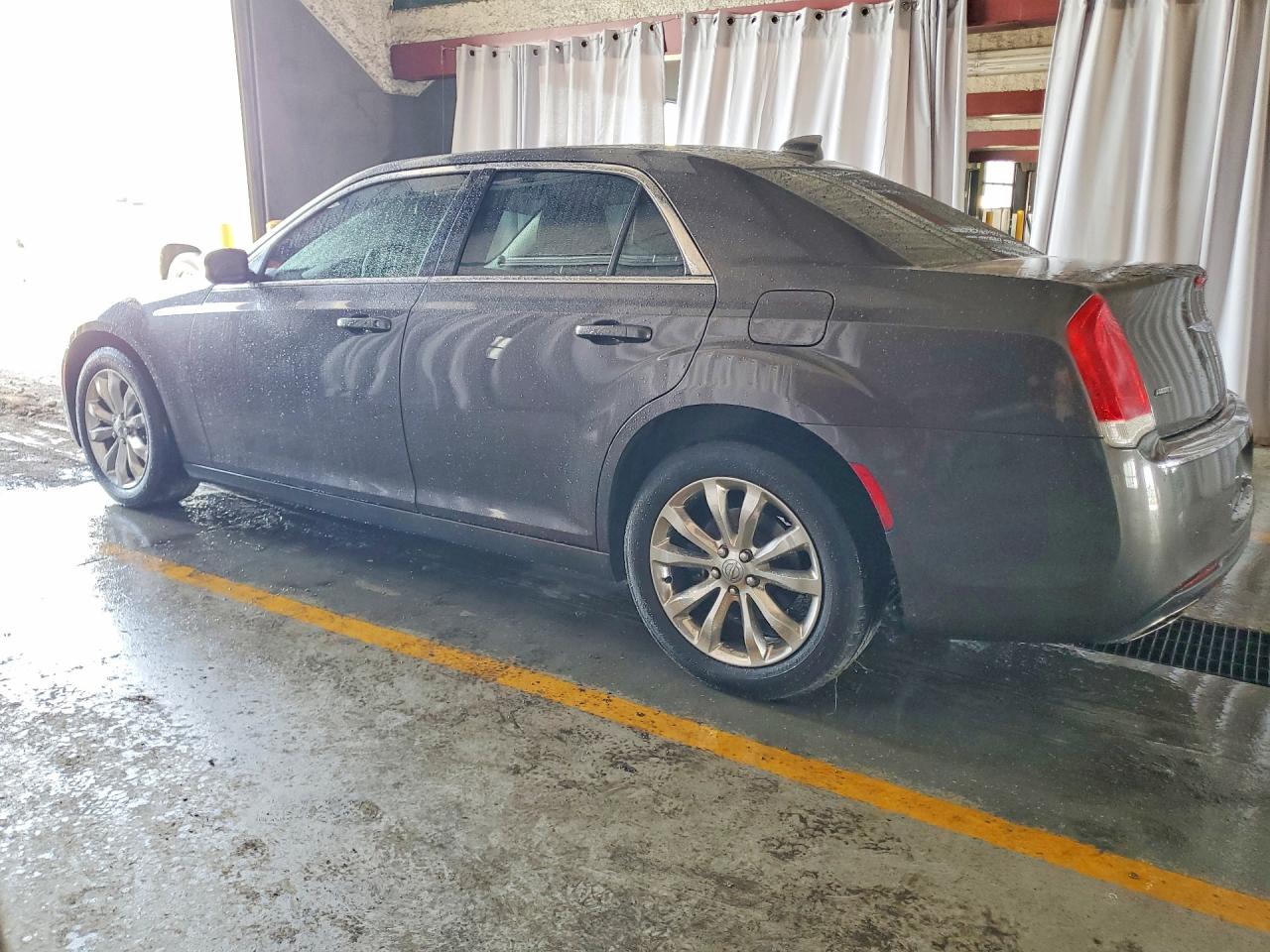 2021 CHRYSLER 300 TOURING — снимка 2