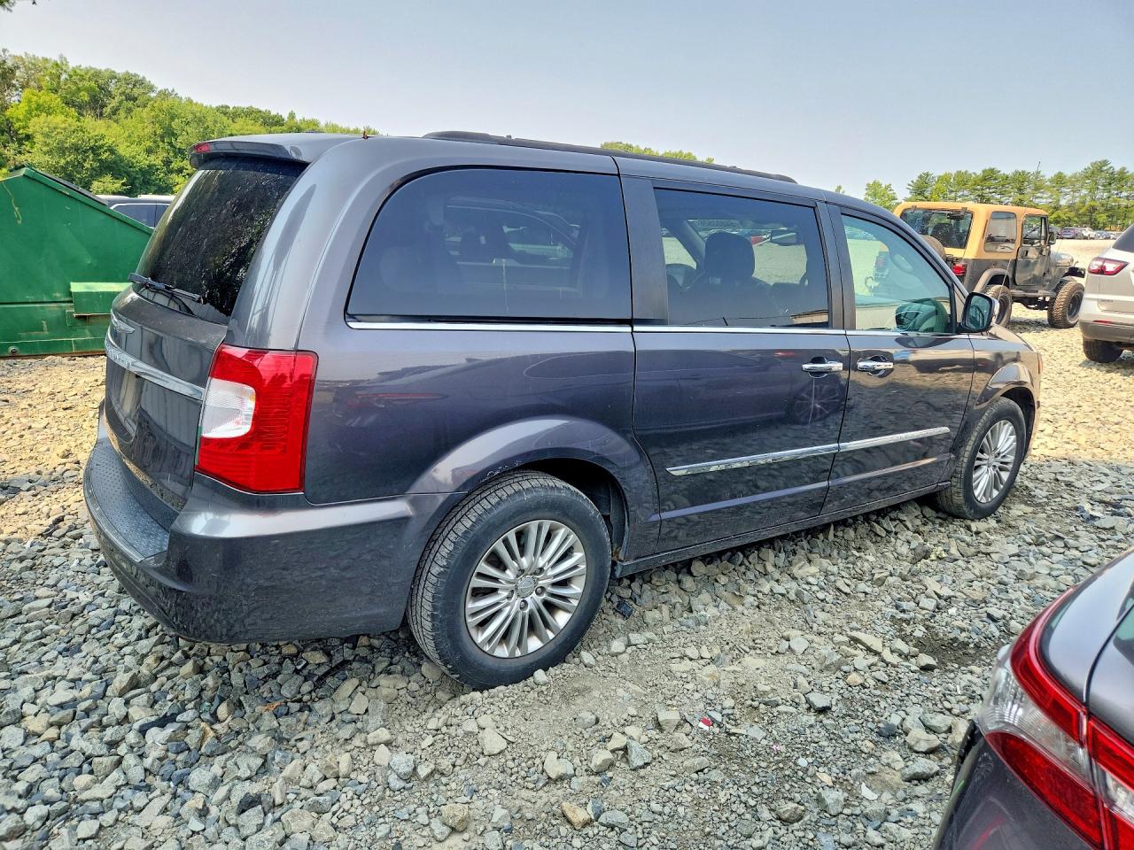 2015 CHRYSLER TOWN & COUNTRY TOURING L — снимка 3