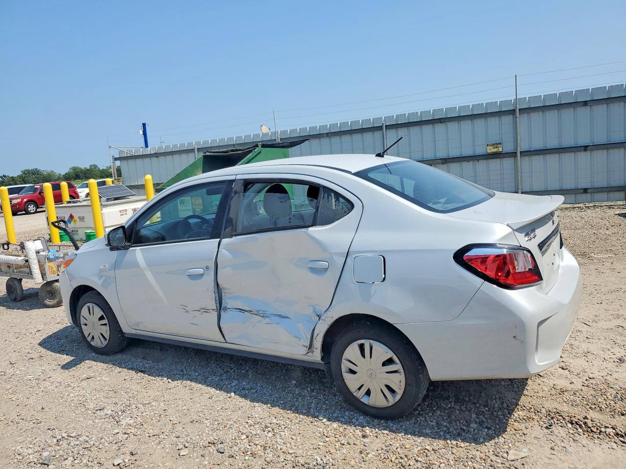 2024 MITSUBISHI MIRAGE G4 ES — снимка 2