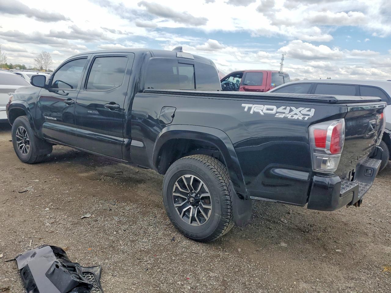 2022 TOYOTA TACOMA SR5 V6 — снимка 2