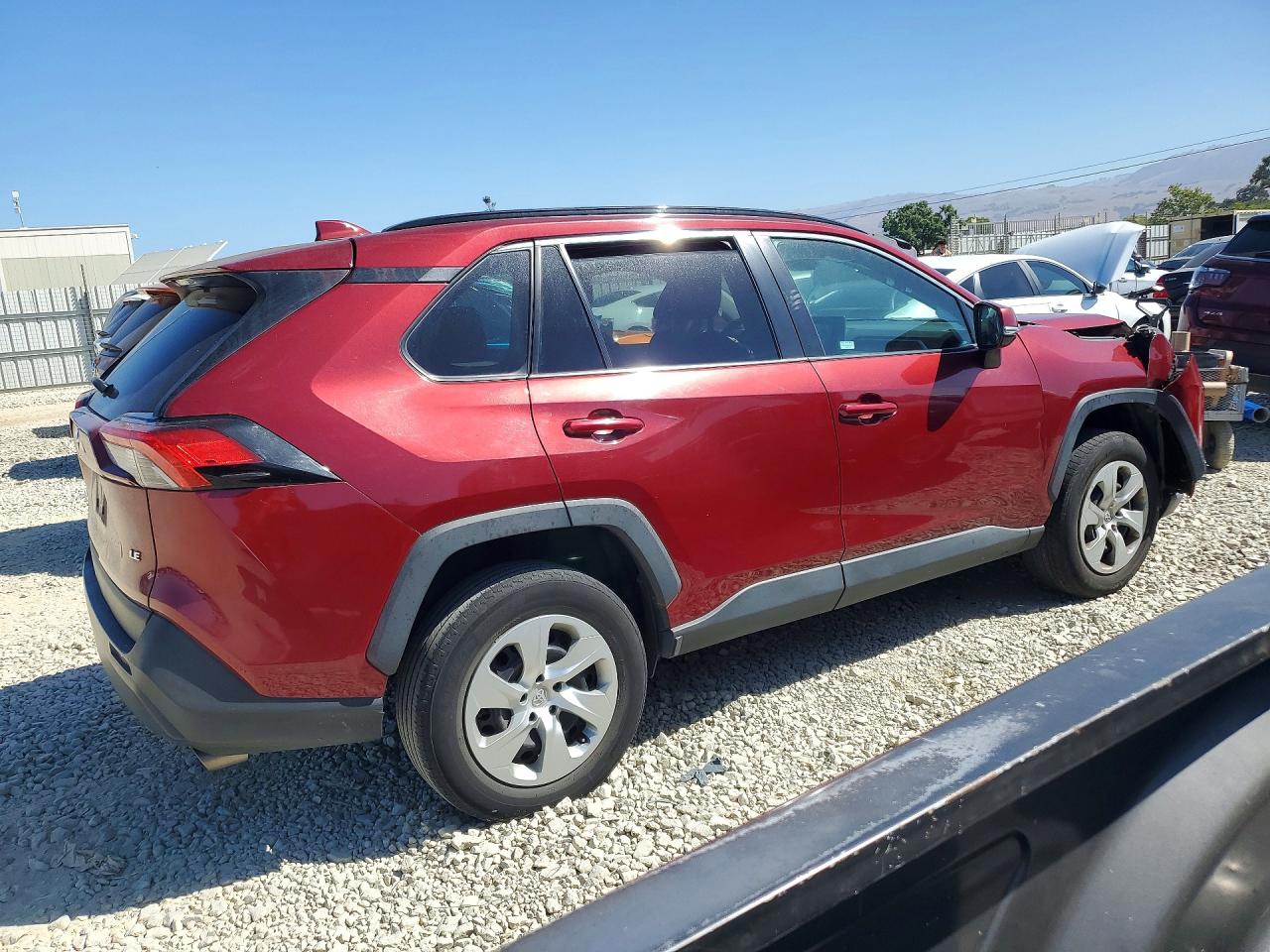 2020 TOYOTA RAV4 LE — снимка 3