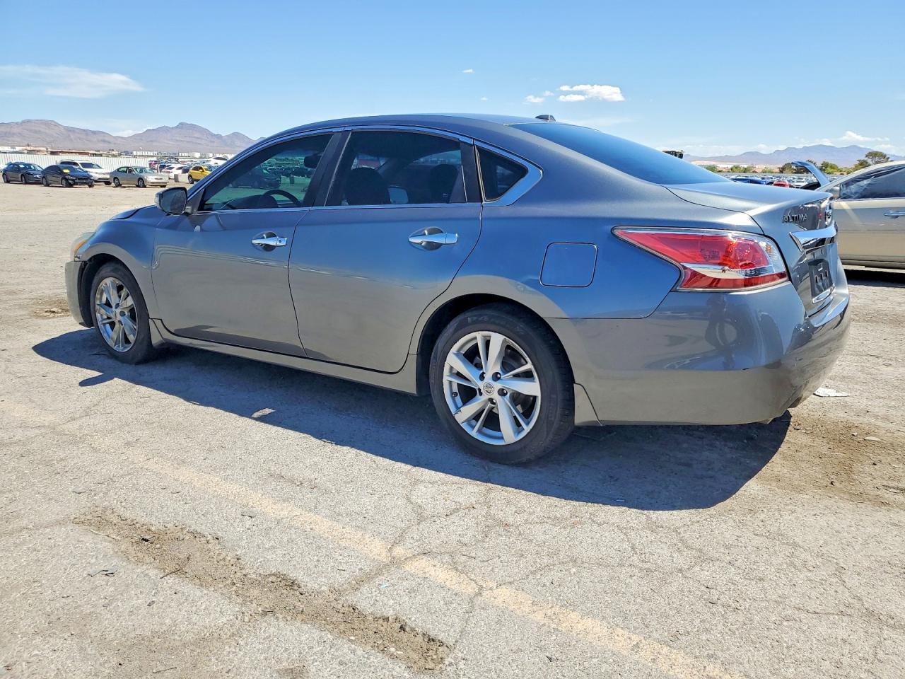 2015 NISSAN ALTIMA 2.5 SV — снимка 2