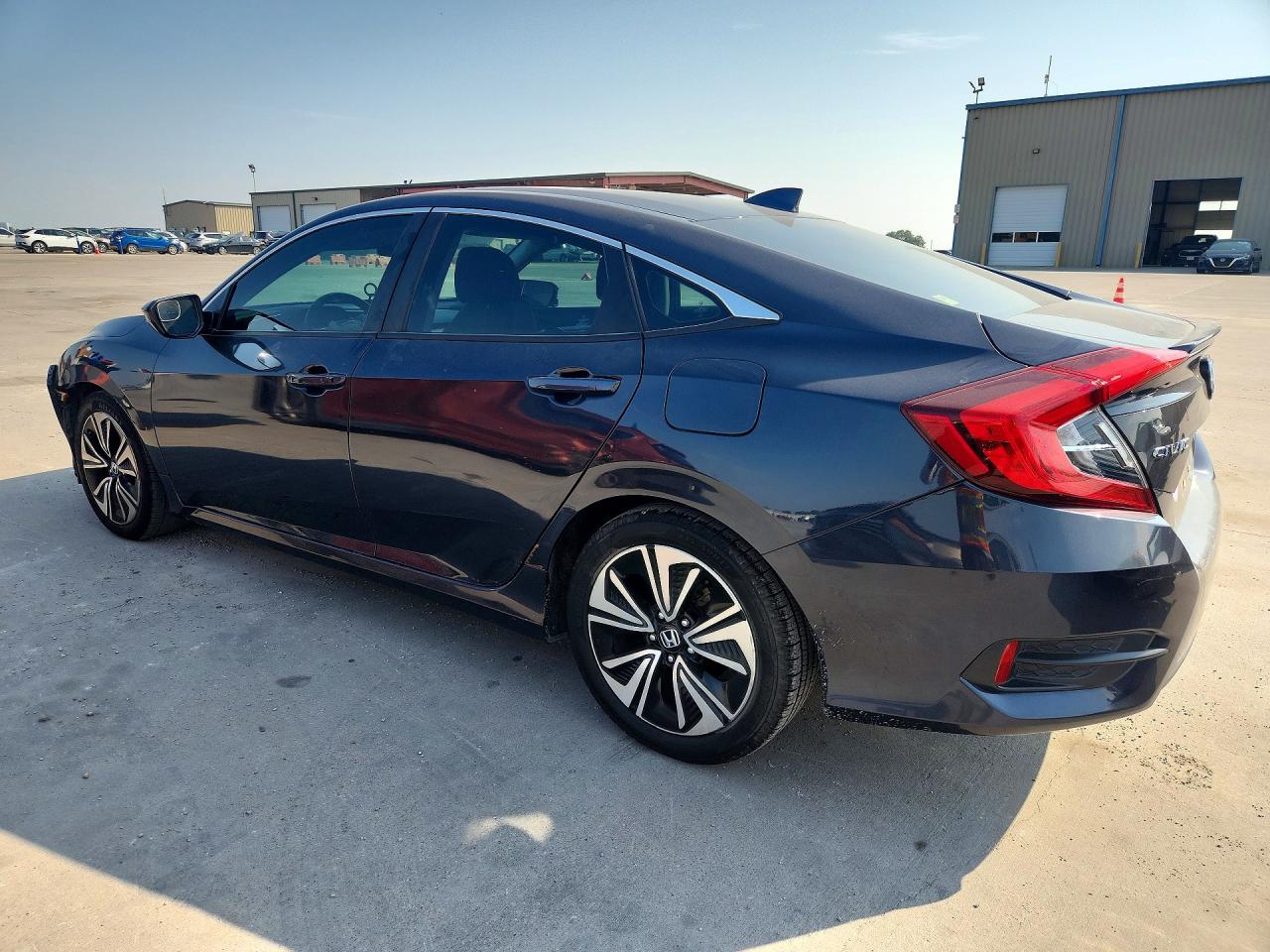 2016 HONDA CIVIC 4D SPT — снимка 2