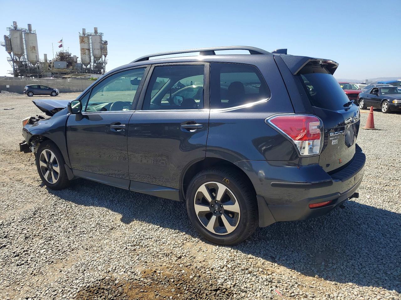 2017 SUBARU FORESTER 2.5I LIMITED — снимка 2