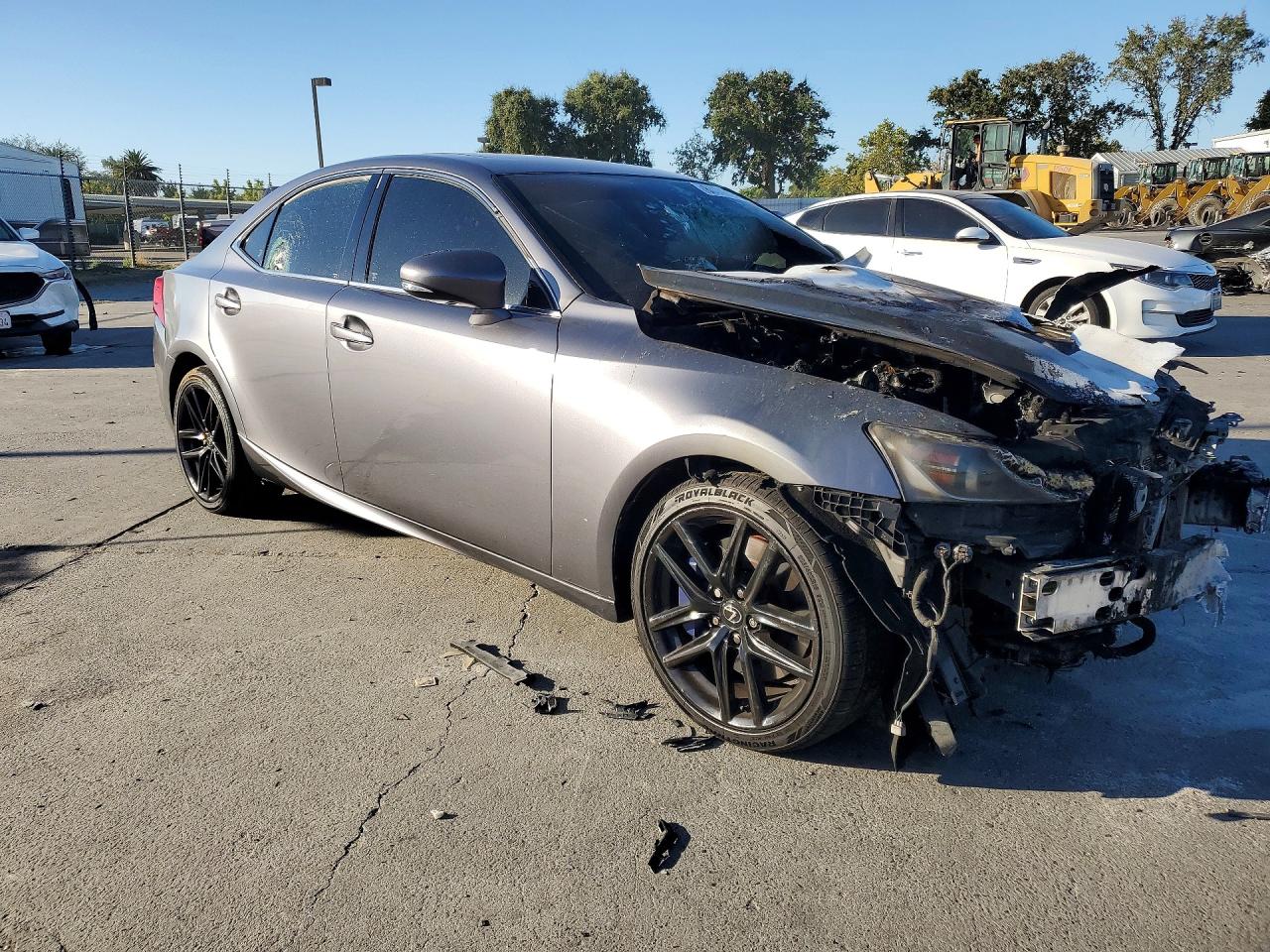 2017 LEXUS IS 200T — снимка 4
