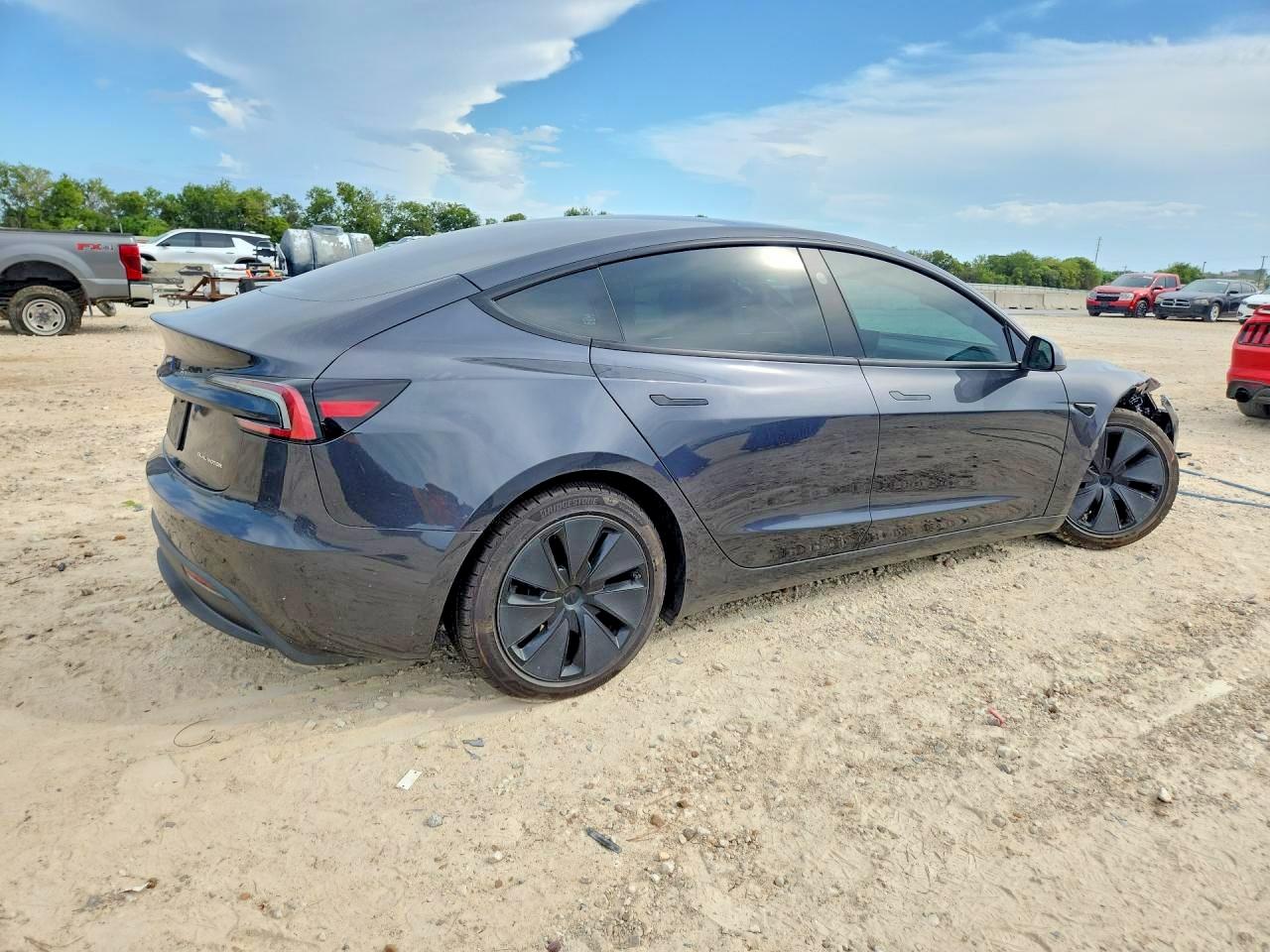 2024 TESLA MODEL 3 — снимка 3