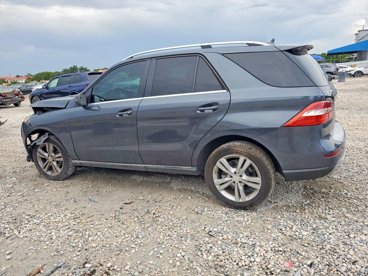 2015 MERCEDES-BENZ ML 350 4MATIC — снимка 2