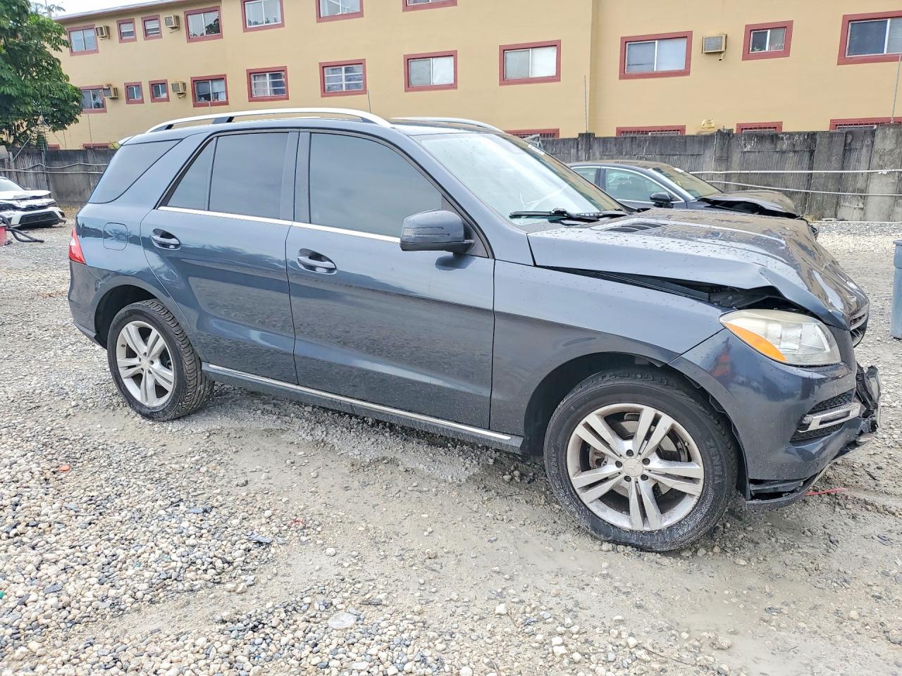 2015 MERCEDES-BENZ ML 350 4MATIC — снимка 4