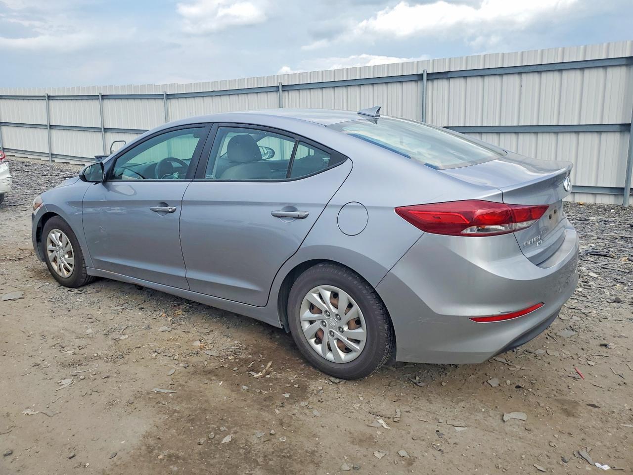 2017 HYUNDAI ELANTRA SE — снимка 2