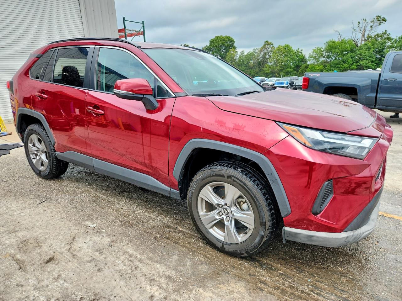 2022 TOYOTA RAV4 XLE — снимка 4