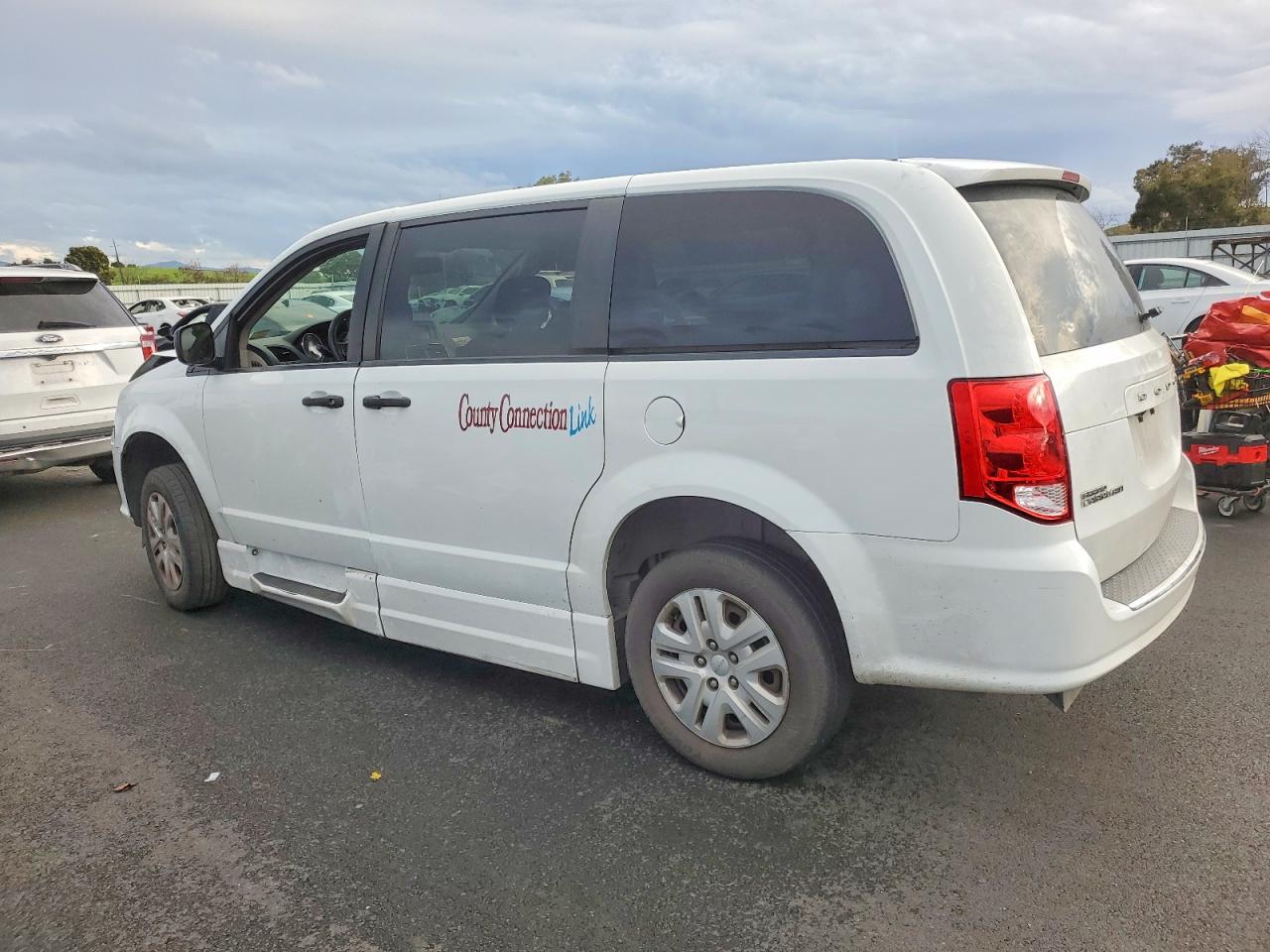 2019 DODGE GRAND CARAVAN SE — снимка 2