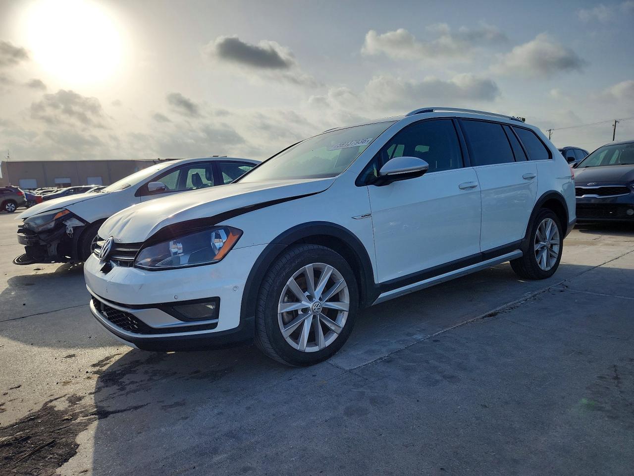 2017 VOLKSWAGEN GOLF ALLTRACK S