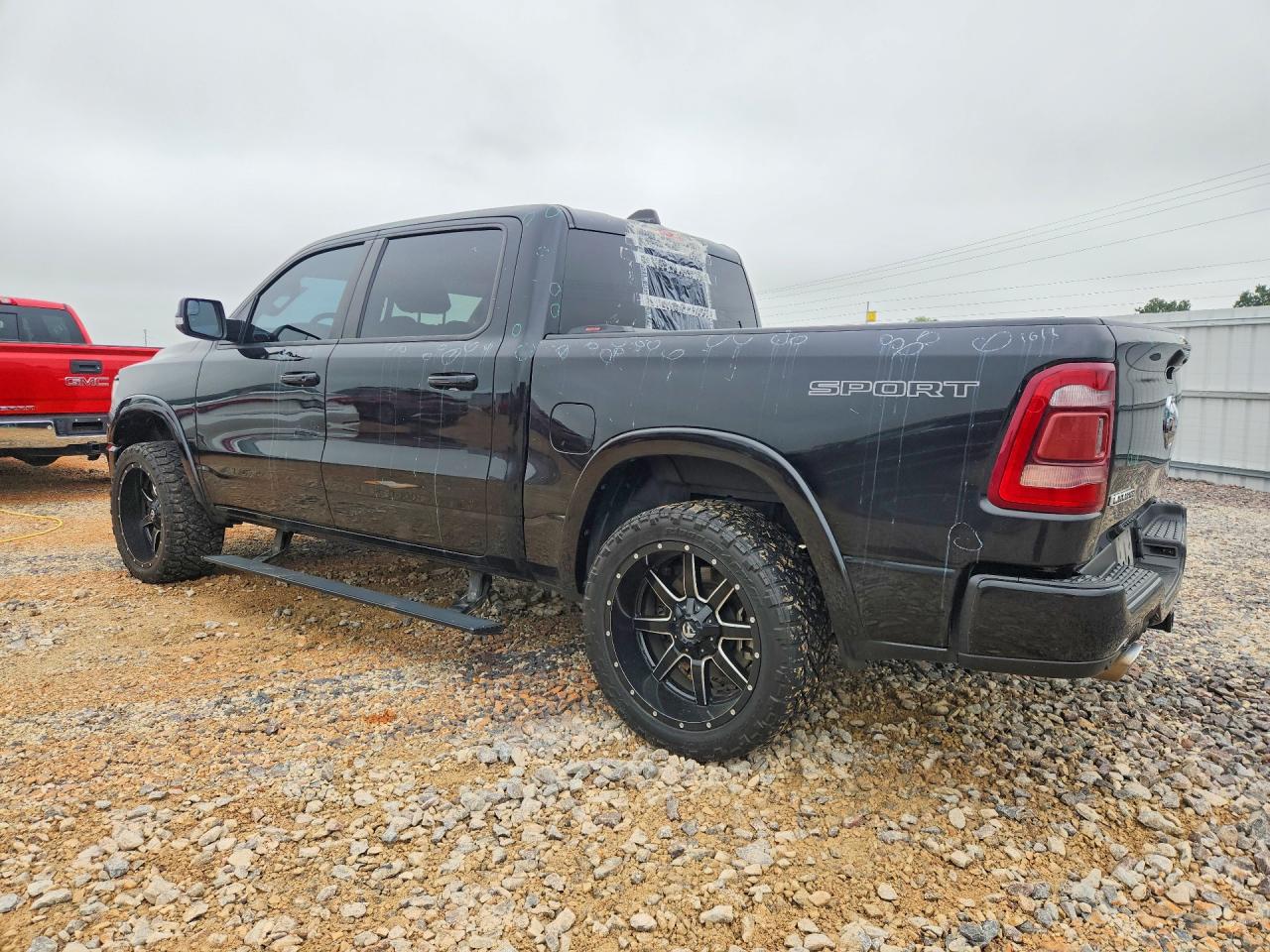 2019 RAM 1500 LARAMIE — снимка 2
