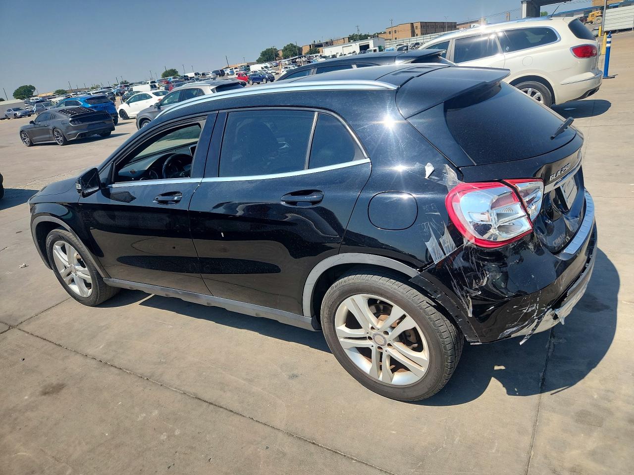 2017 MERCEDES-BENZ GLA 250 — снимка 2