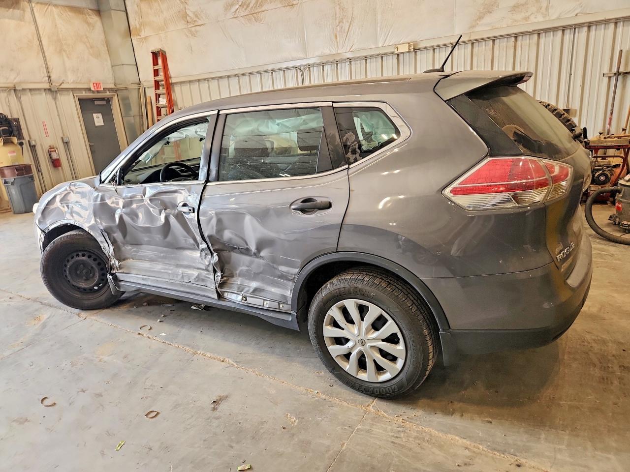 2016 NISSAN ROGUE S — снимка 2