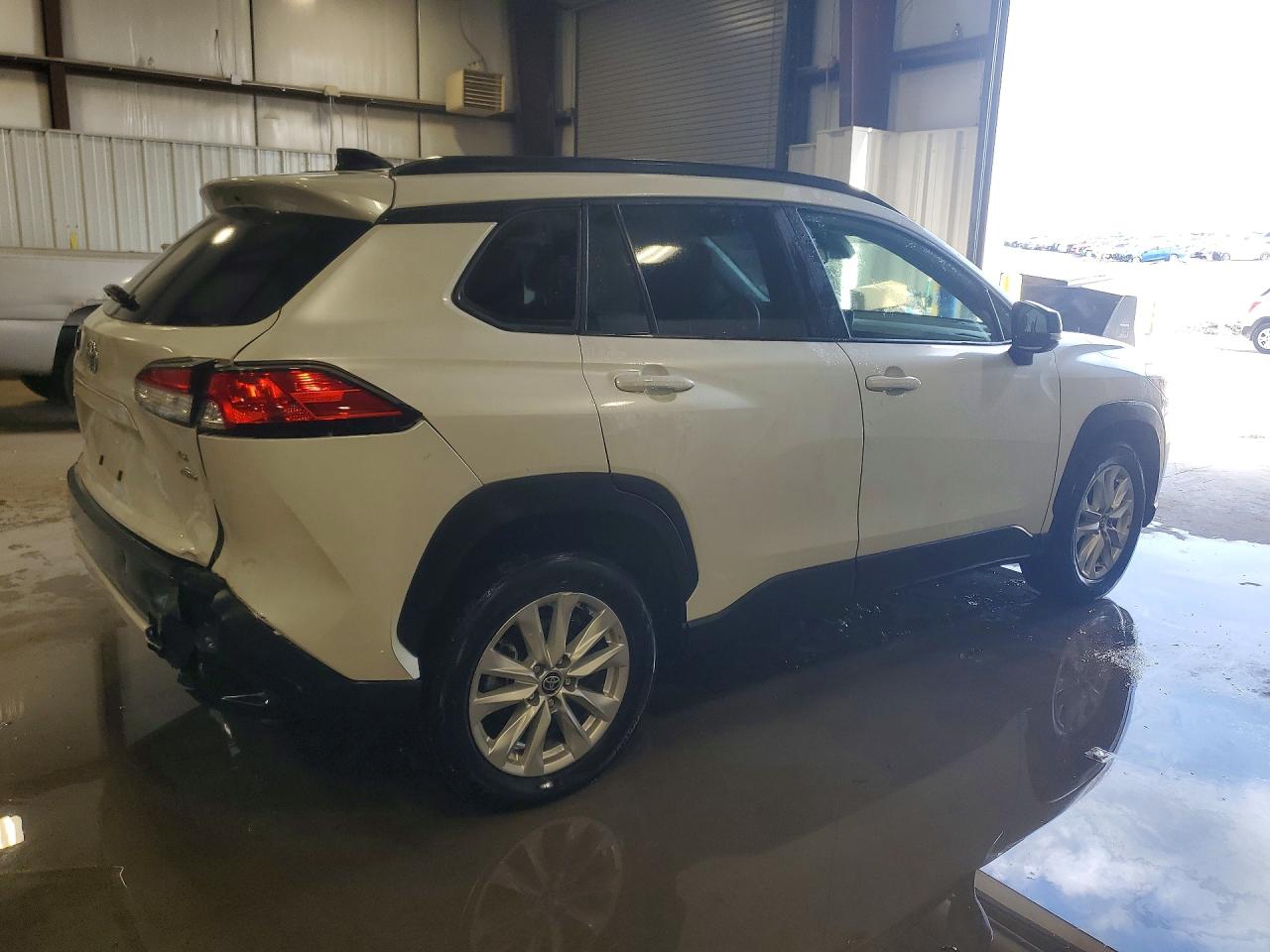2025 TOYOTA COROLLA CROSS LE — снимка 3