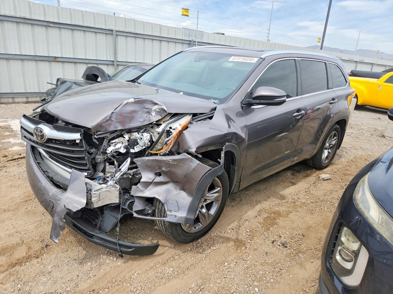 2015 TOYOTA HIGHLANDER LIMITED PLATINUM