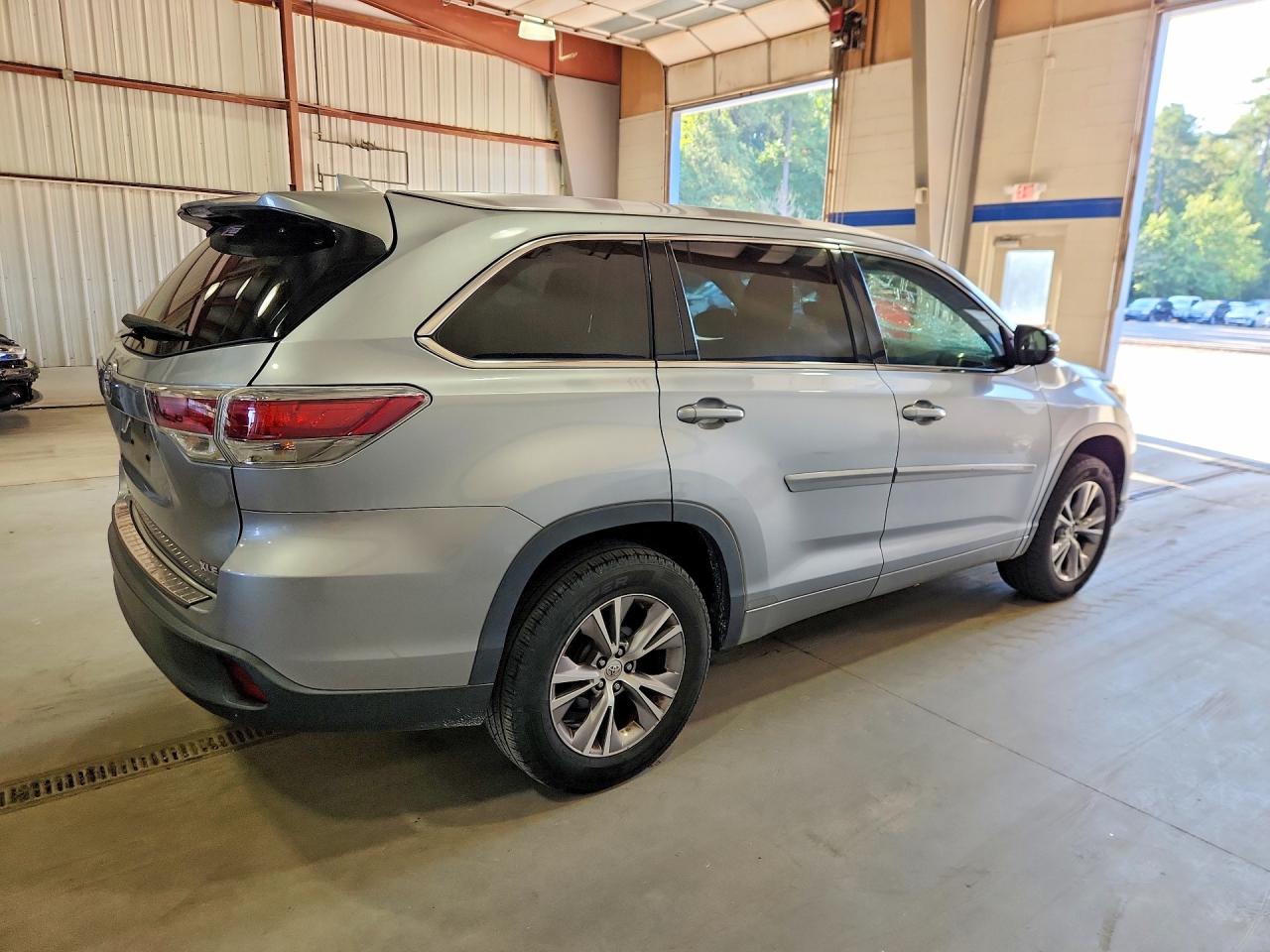 2015 TOYOTA HIGHLANDER XLE — снимка 3