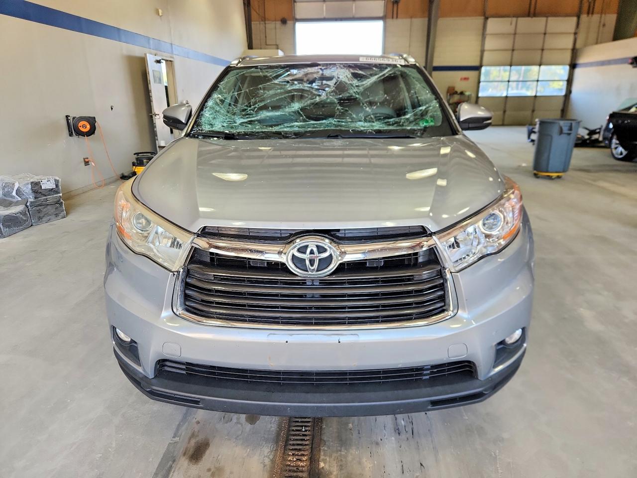 2015 TOYOTA HIGHLANDER XLE — снимка 5