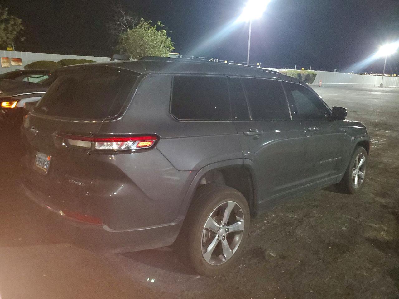 2022 JEEP GRAND CHEROKEE L LIMITED — снимка 3