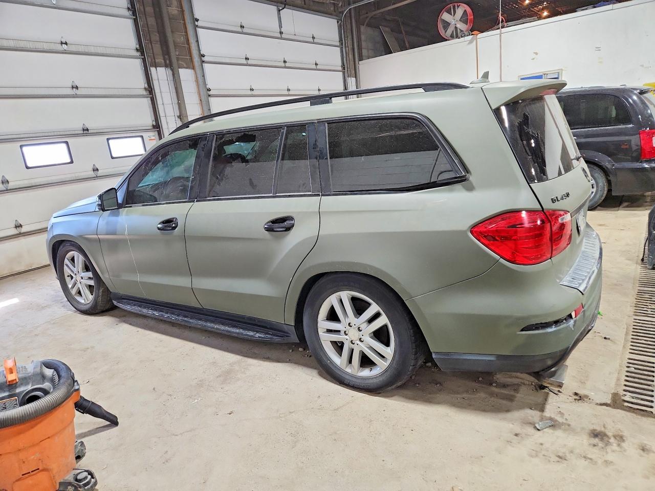 2013 MERCEDES-BENZ GL 450 4MATIC — снимка 2
