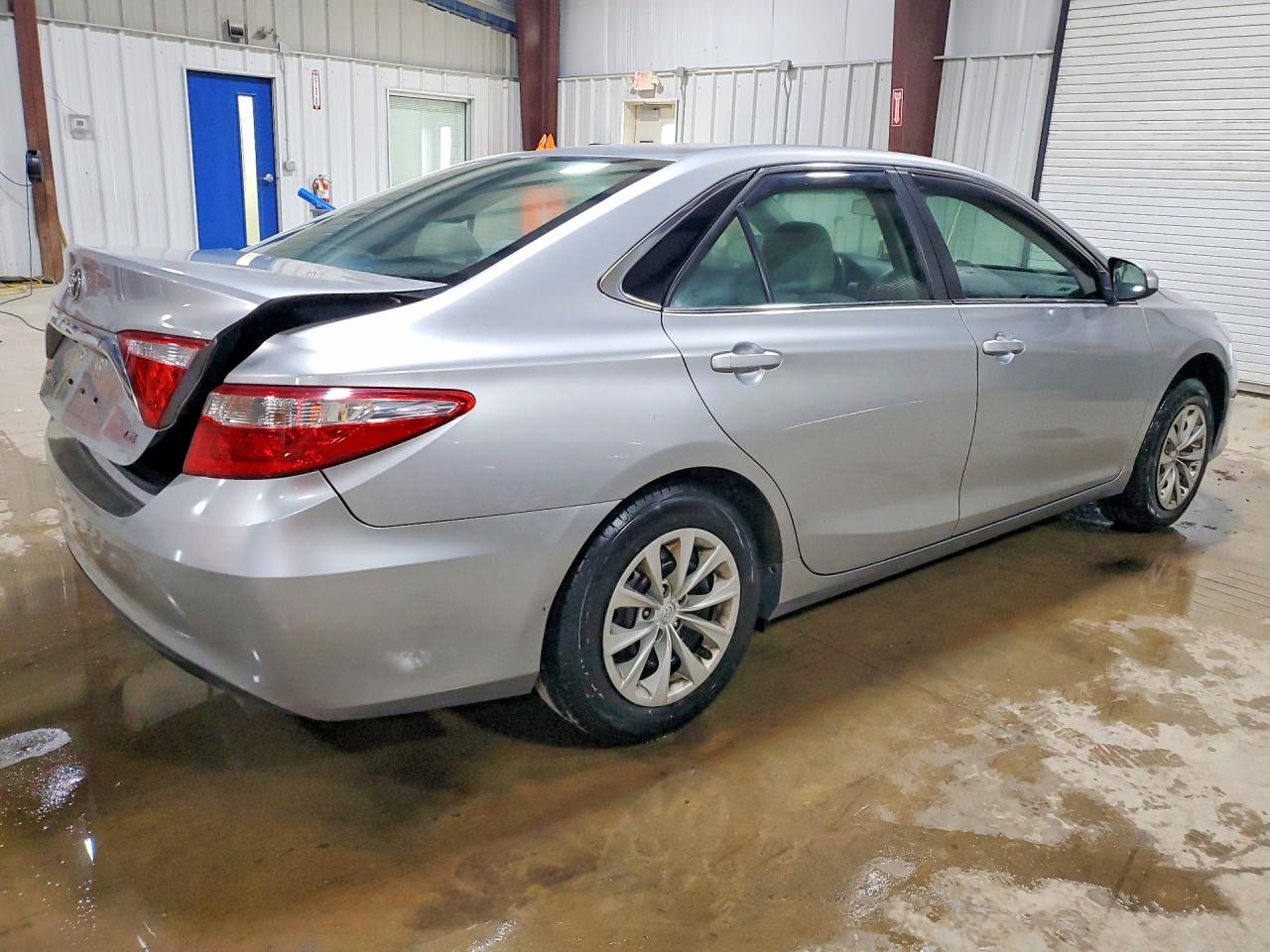2017 TOYOTA CAMRY LE — снимка 3