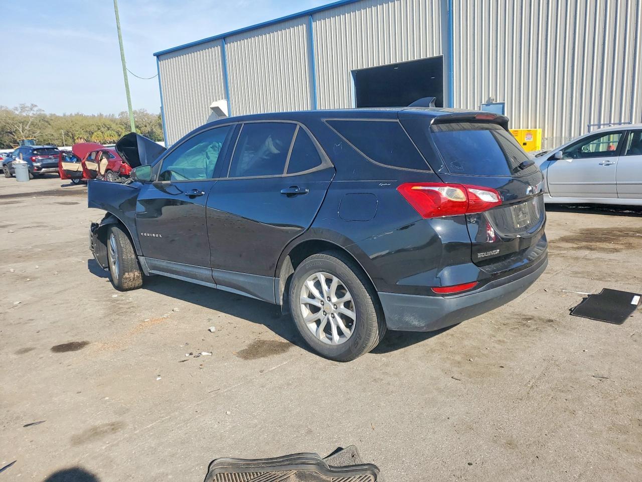 2019 CHEVROLET EQUINOX LS — снимка 2
