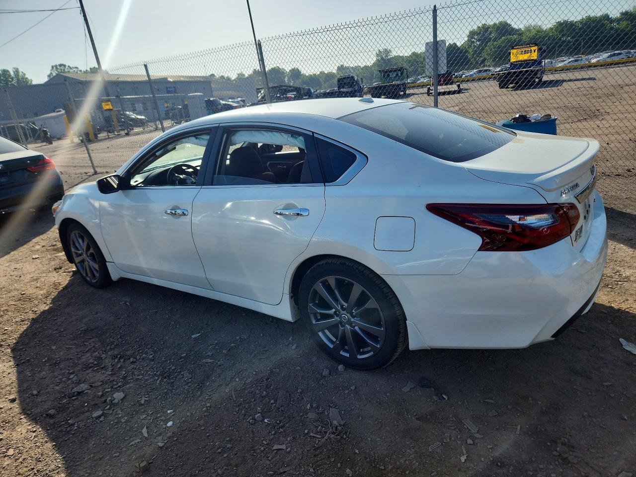 2018 NISSAN ALTIMA 2.5 SR — снимка 2